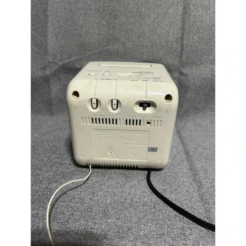 Sony‎ Dream Machine Alarm Clock Radio ICF-C120 Vintage Digital AM FM Y2K Retro